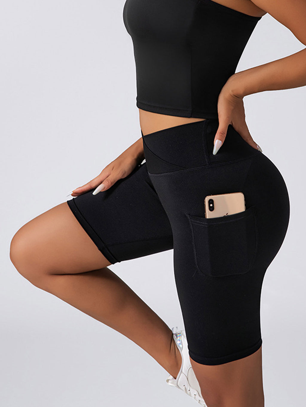 Women’s Seamless Biker Shorts – High-Waist Tummy Control with Pockets - ShopElika