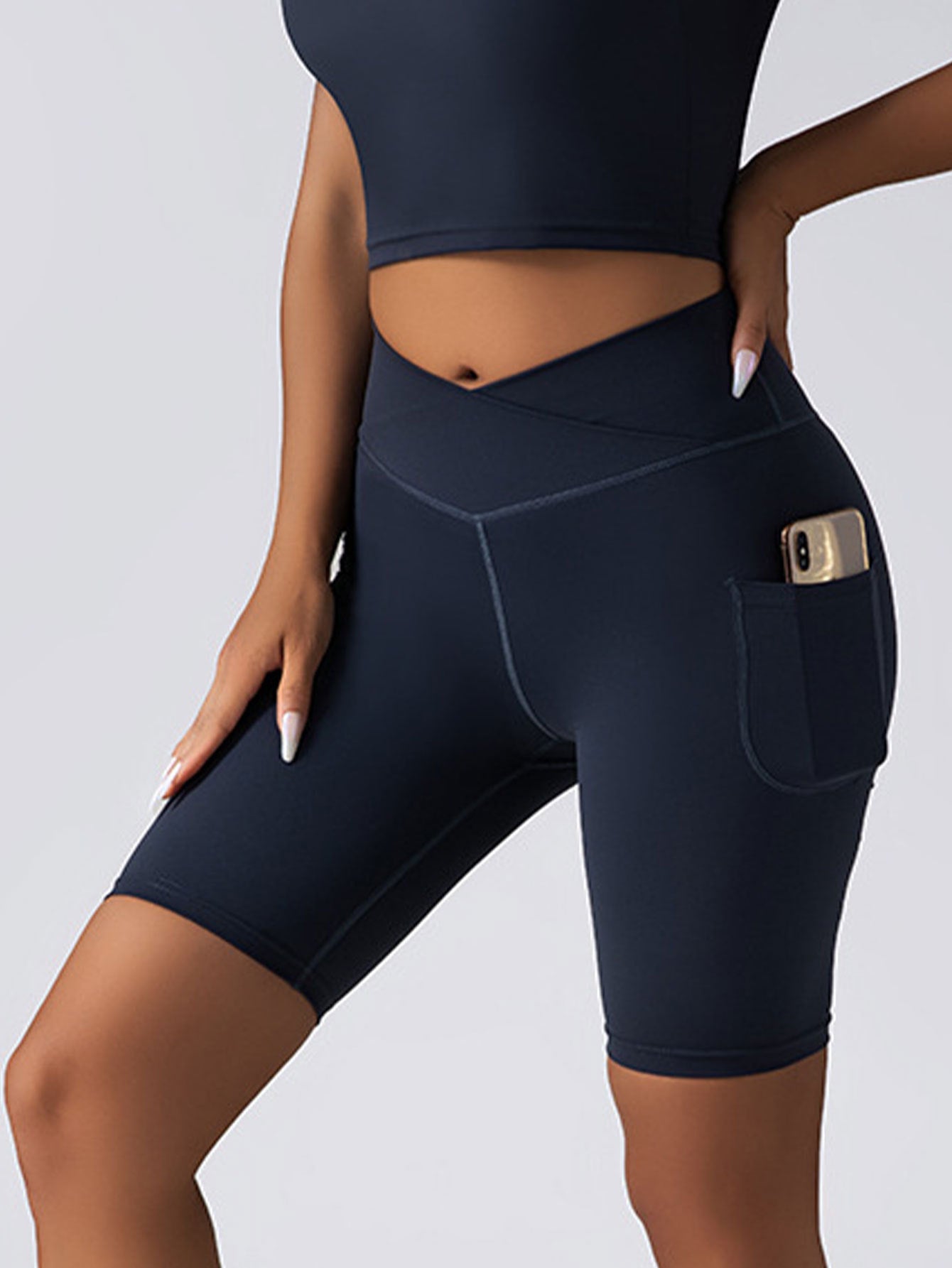 Women’s Seamless Biker Shorts – High-Waist Tummy Control with Pockets - ShopElika